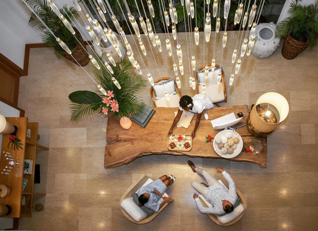 L'Escale Resort Marina & Spa - Small Luxury Hotels Of The World 维多利亚 外观 照片